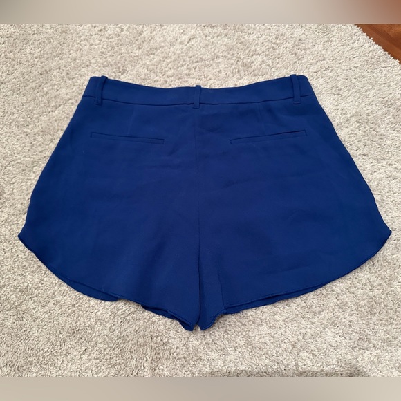 Babaton Aritzia - Antoine Short - Size 6 - Blue - Picture 3 of 10